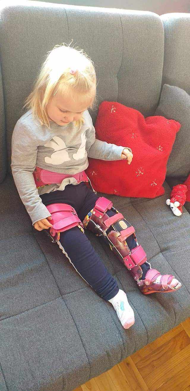 lenka po 2 operacji 3.jpg